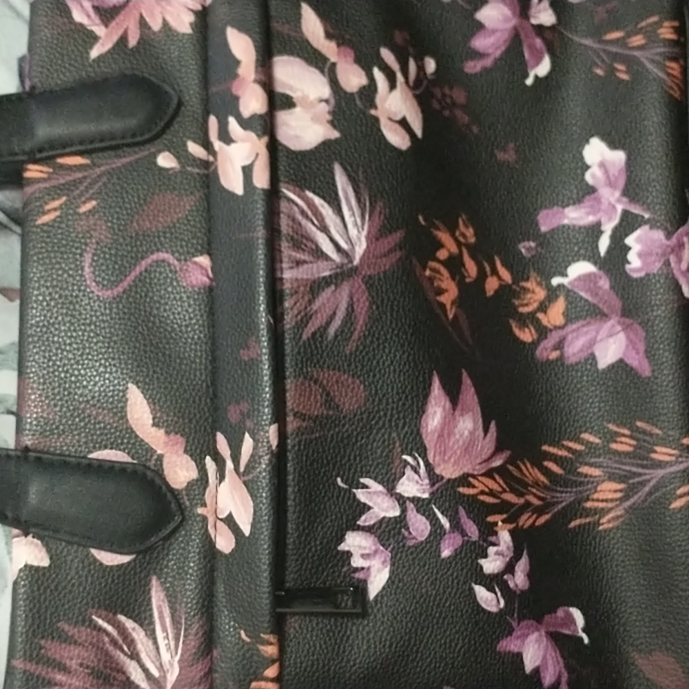 Purse - Picture 4 of 4